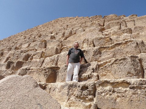 Awesome Bloke climbing back down from Menkaures Pyramid