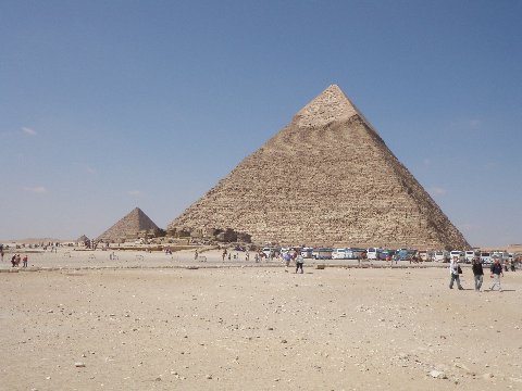 Buses in front of Khafres Pyramid